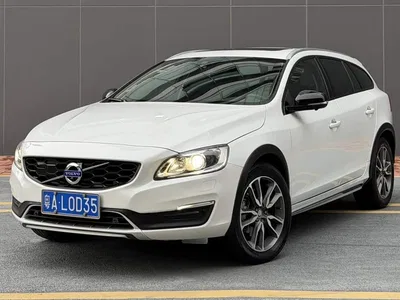 2017 Volvo V60, фото 1, лот 10365371