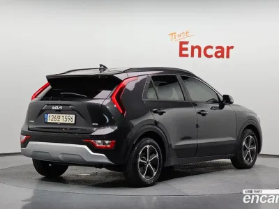 2022 Kia Niro Prestige, фото 2, лот 10229209