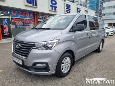 2021 Hyundai Starex Van 5-Seater, фото 3, лот 10208417