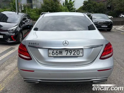 2019 Mercedes-Benz E-Class E220d Avantgarde, фото 2, лот 10221548