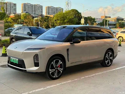 2025 NIO ES8 Model 6-Seat Executive Luxury Edition, фото 1, лот 10352985