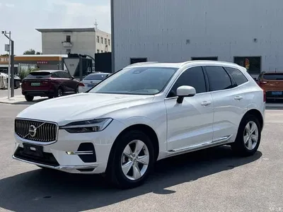 2022 Volvo XC60 B5 AWD R-Design, фото 1, лот 10453396