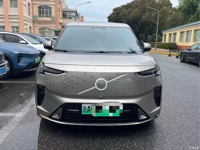 2025 Volvo EM90 Ultra Six-Seater, фото 3, лот 10352586