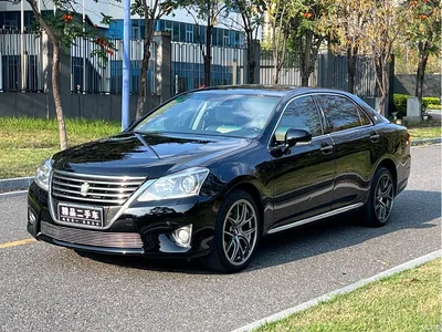 2012 Toyota Crown 2.5L Royal Leather Edition, фото 1, лот 10277189