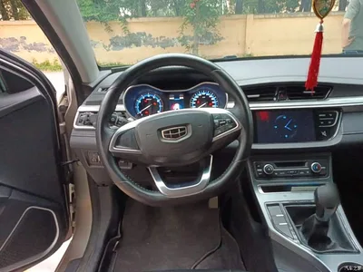 2019 Geely Emgrand Leading Edition 1.5L Manual Luxury Type China VI, фото 3, лот 10311481