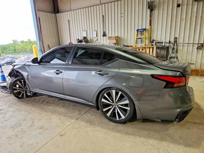 2019 NISSAN ALTIMA SR, фото 2, лот 11558861