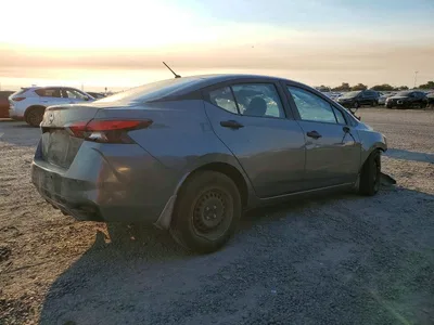 2020 NISSAN VERSA S, фото 3, лот 11589876