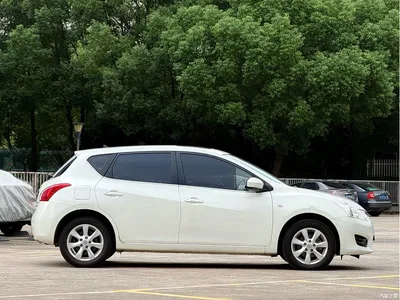 2014 Nissan Tiida 1.6L CVT Cool Edition, фото 4, лот 11583007