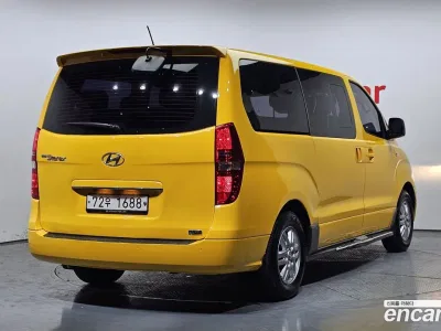 2016 Hyundai Starex 12-Seater LPi Wagon, фото 2, лот 10161266