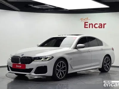 2022 BMW 5-Series 530e M Sport, фото 1, лот 10217244