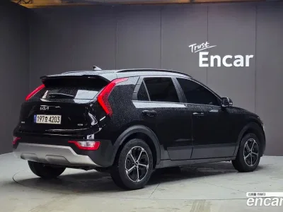2022 Kia Niro Prestige, фото 2, лот 10225808