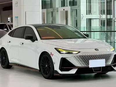 2022 Changan UNI-V 1.5T Sport Edition, фото 3, лот 10770982