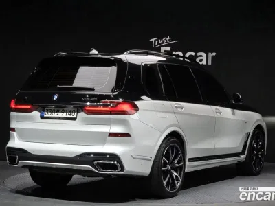 2022 BMW X7 xDrive 40i M Sport 6STR, фото 1, лот 10079434