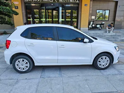 2016 Volkswagen Polo 1.4L Automatic Trend, фото 3, лот 10419350