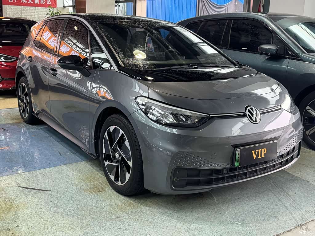 2025 Volkswagen ID.3 Smart Outstanding Edition, фото 3, лот 11213347