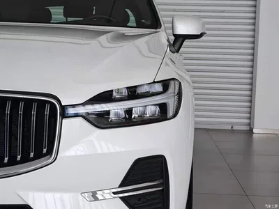 2025 Volvo XC60 B5 AWD Smart Luxury Edition, фото 4, лот 10406215