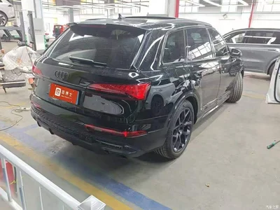 2025 Audi Q7 45 TFSI quattro S line Black Warrior, фото 2, лот 10238297