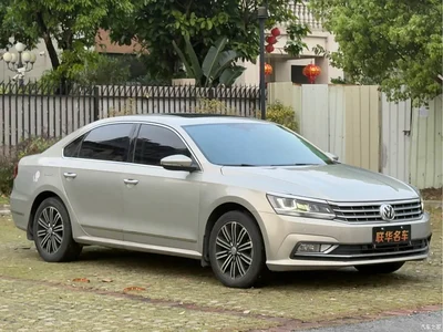 2017 Volkswagen Passat 330TSI DSG Luxury, фото 4, лот 10443223