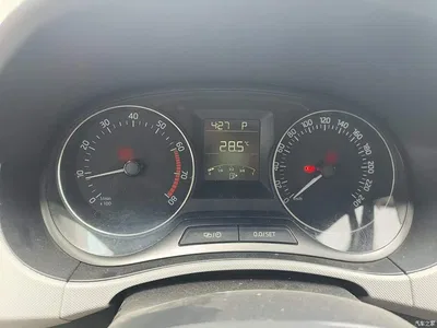 2015 Škoda Fabia 1.6L Automatic Sport, фото 4, лот 10387230