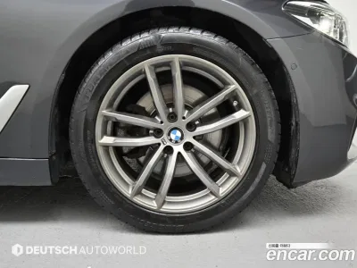 2018 BMW 5-Series 520d M Sport package, фото 4, лот 10052833