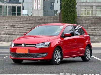 2013 Volkswagen Polo 1.4L Automatic Comfort Edition, фото 1, лот 10464964