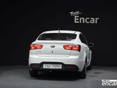 2013 Kia pride 1.4 MPI Sedan, фото 4, лот 10205024
