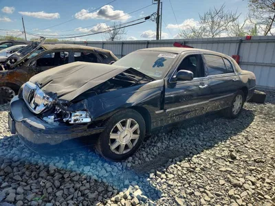 2011 LINCOLN TOWN CAR EXECUTIVE L, фото 1, лот 10655707