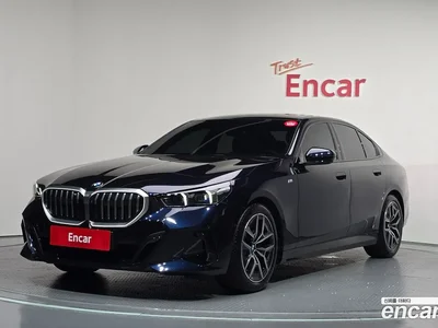 2025 BMW 5-Series 523d M Sport, фото 1, лот 10144058