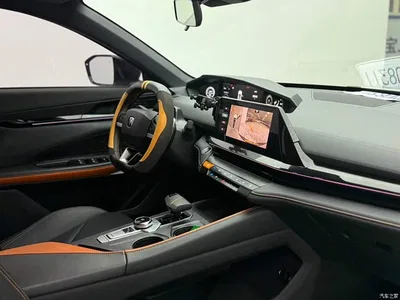 2023 Changan UNI-V 1.5T Luxury Edition, фото 3, лот 10587267