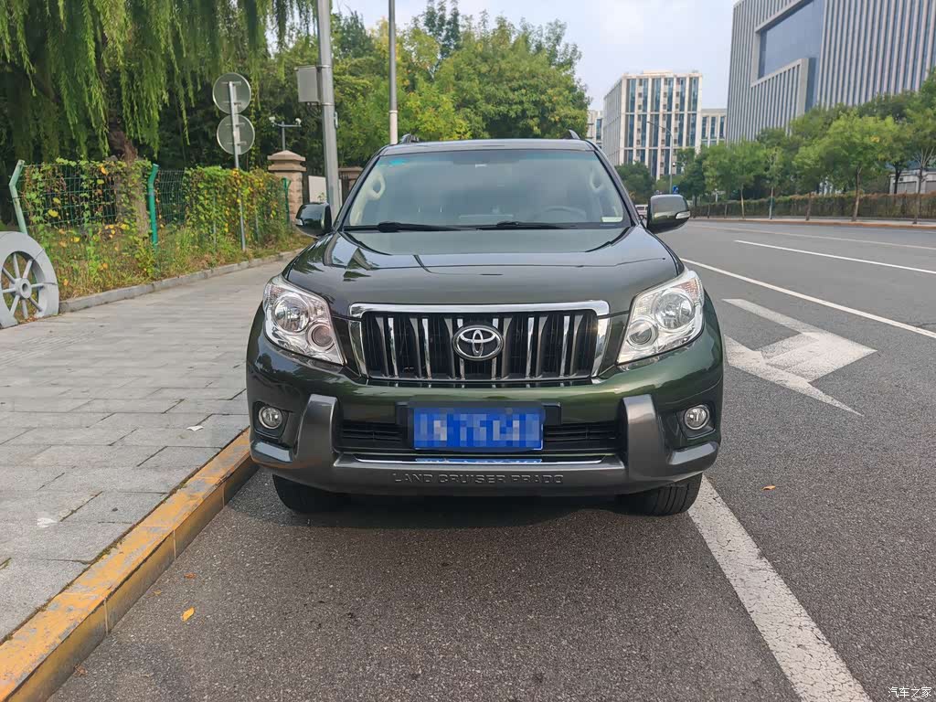 2010 Toyota Prado 4.0L Automatic TX-L, фото 2, лот 11183578