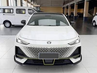 2022 Changan UNI-V 1.5T Sport Edition, фото 2, лот 10888782