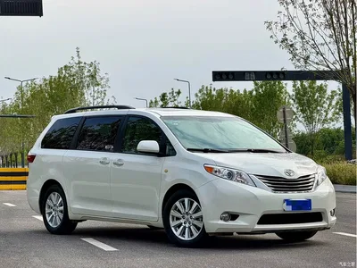 2017 Toyota Sienna 3.5L 2WD SE, фото 3, лот 11460968