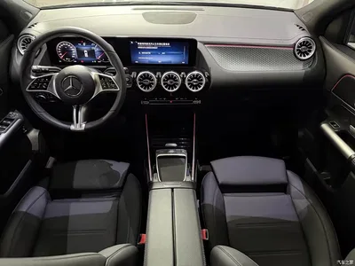 2025 Mercedes-Benz GLA 220, фото 3, лот 11179861
