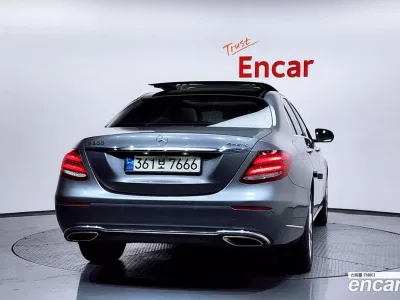 2017 Mercedes-Benz E-Class E300 4MATIC Exclusive, фото 4, лот 10168309