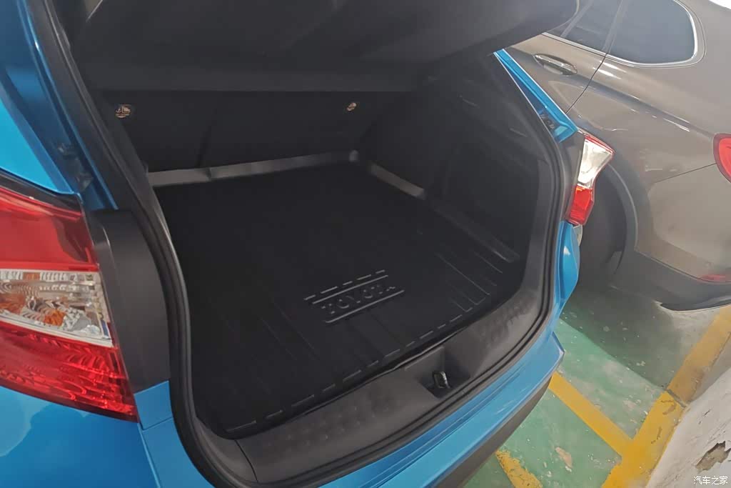 2018 Toyota IZOA 2.0L Yichi Edition China V, фото 4, лот 10899285