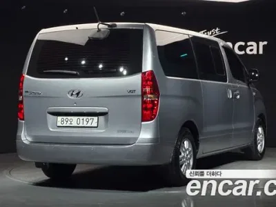 2019 Hyundai Starex Van 5-Seater, фото 2, лот 10194751