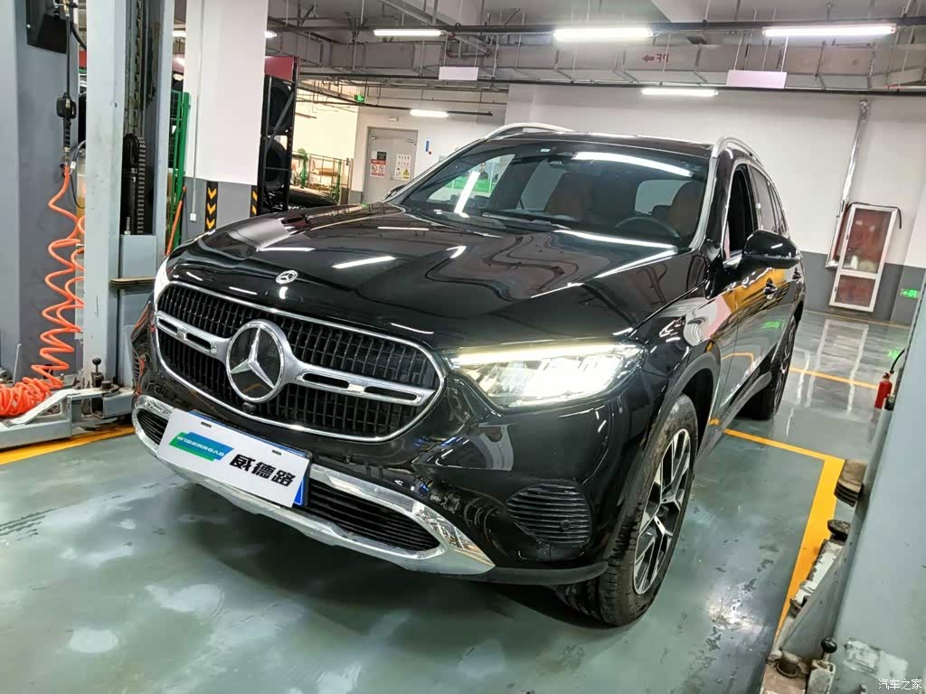 2024 Mercedes-Benz GLC 260 L 4MATIC Dynamic 5-seater, фото 1, лот 11214786