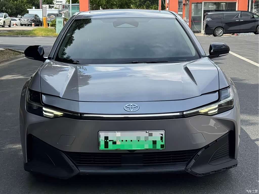 2024 Toyota bZ3 517km Elite PRO, фото 2, лот 10887315