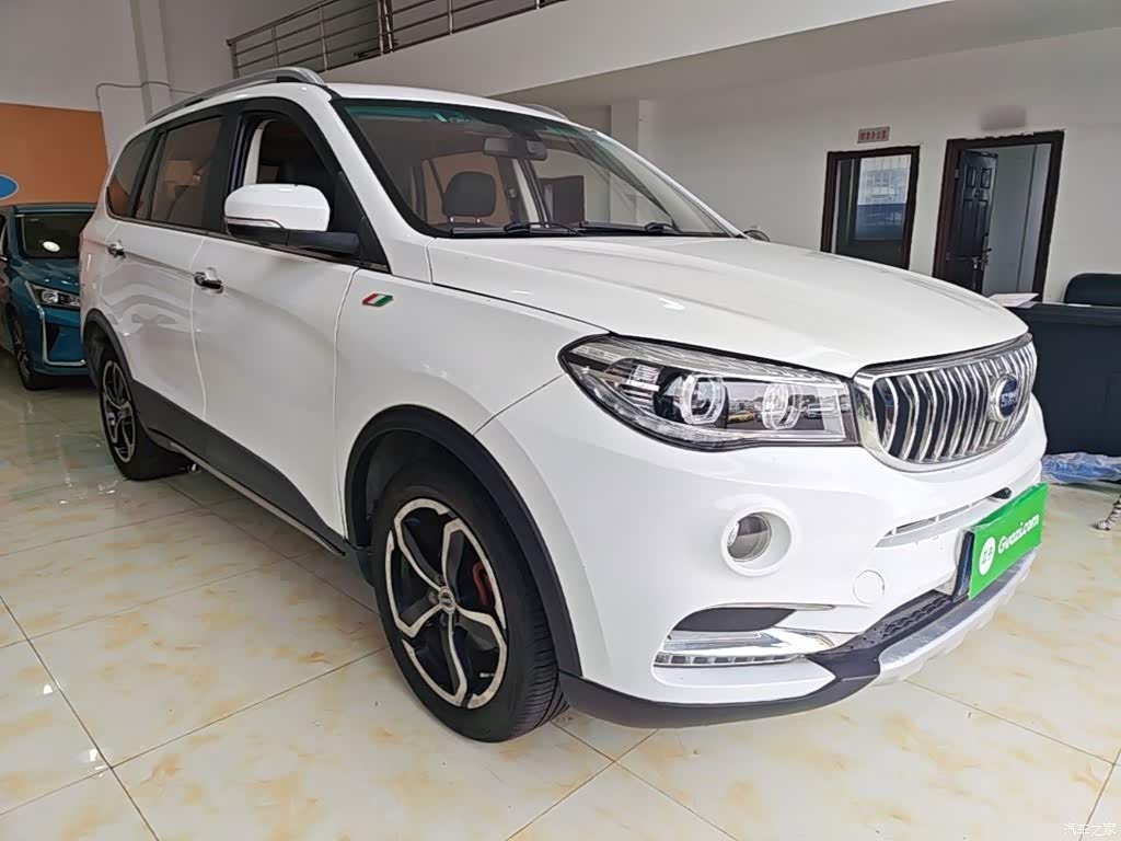 2016 SWM Motor SWM X7 1.5T Manual Premium 7-Seater, фото 4, лот 10999279