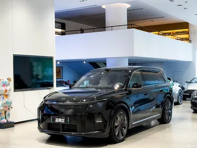 2026 Li Auto Li Xiang L9 Base Model, фото 1, лот 10824545