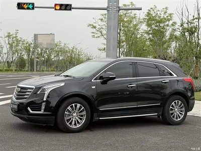 2018 Cadillac XT5 25T Luxury, фото 1, лот 10309547