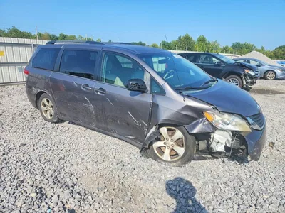 2014 TOYOTA SIENNA LE, фото 4, лот 10532239