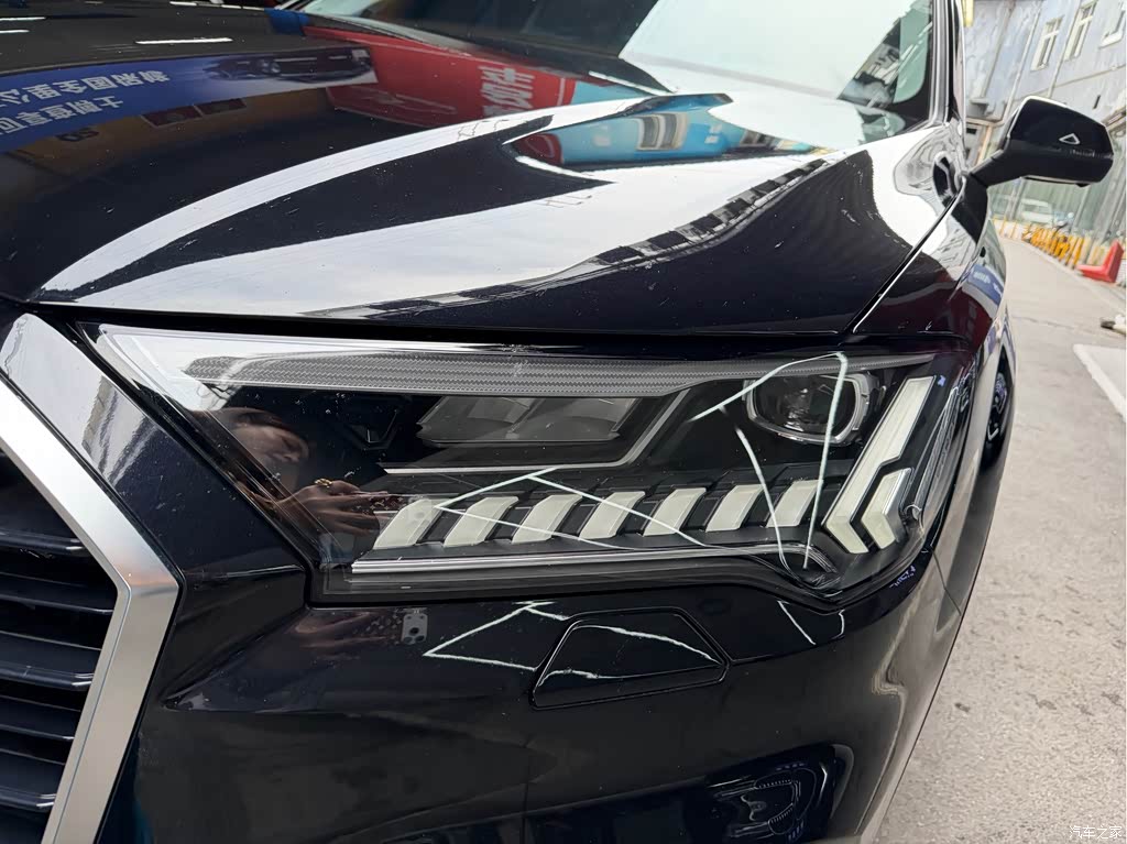 2021 Audi Q7 55 TFSI quattro S line Sport, фото 4, лот 11179195