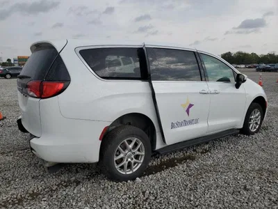 2022 CHRYSLER VOYAGER LX, фото 3, лот 10869352
