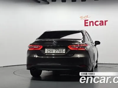 2019 Toyota Camry 2.5 XLE Hybrid, фото 4, лот 10034231