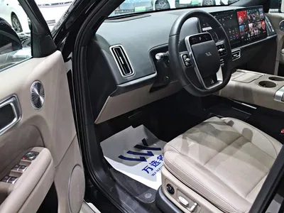 2025 Li Auto L6 Max Smart Renewal Edition, фото 4, лот 10446724
