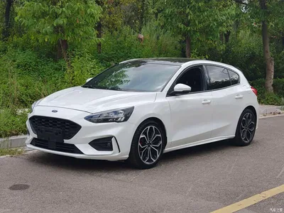 2022 Ford Focus Hatchback EcoBoost 180 Automatic ST Line, фото 1, лот 10416322