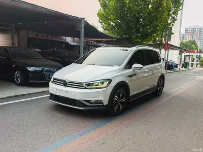 2021 Volkswagen Touran L 280TSI DSG Cross Edition 7-seater, фото 1, лот 10768081