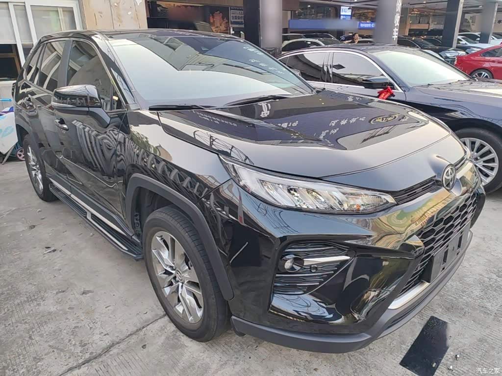 2020 Toyota Wildlander 2.0L CVT AWD Premium Edition, фото 4, лот 11201816