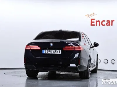 2025 BMW 5-Series 530i xDrive M Sport, фото 3, лот 10050497